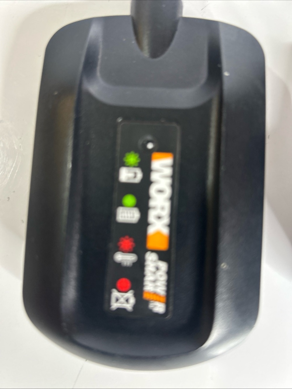 Worx WA3742 Class 2 Battery Charger Input: 120V-60Hz 14W Output-21V 0.5A Lithium